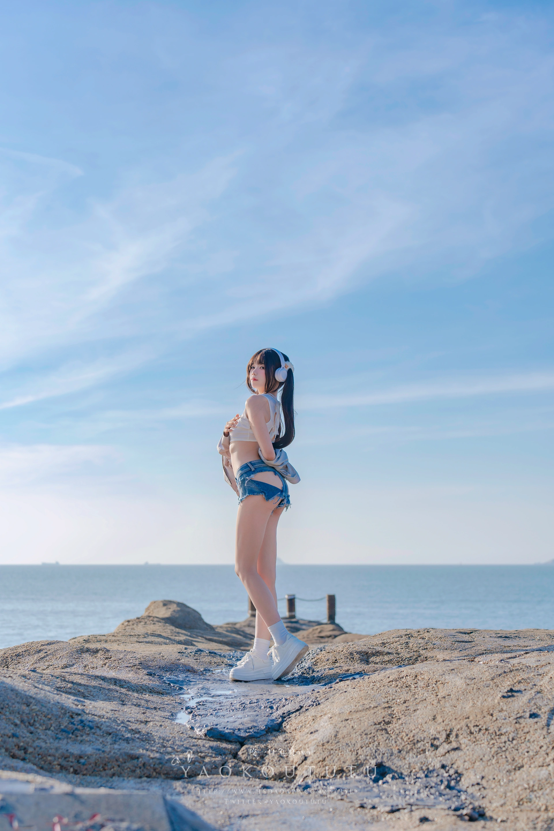 咬一口兔娘(黏黏团子兔) – NO.068 八月订阅『海音旋律』&Mr.Chu 0
